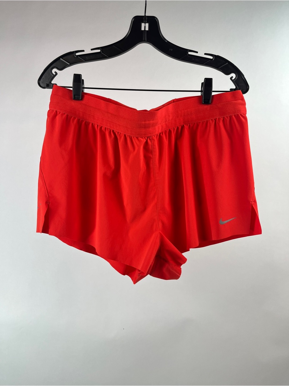 Nike Swift Dri-FIT Mid-Rise 2.5" Brief-Lined Shorts - Women's